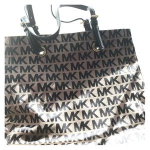 Michael Kors Tote
